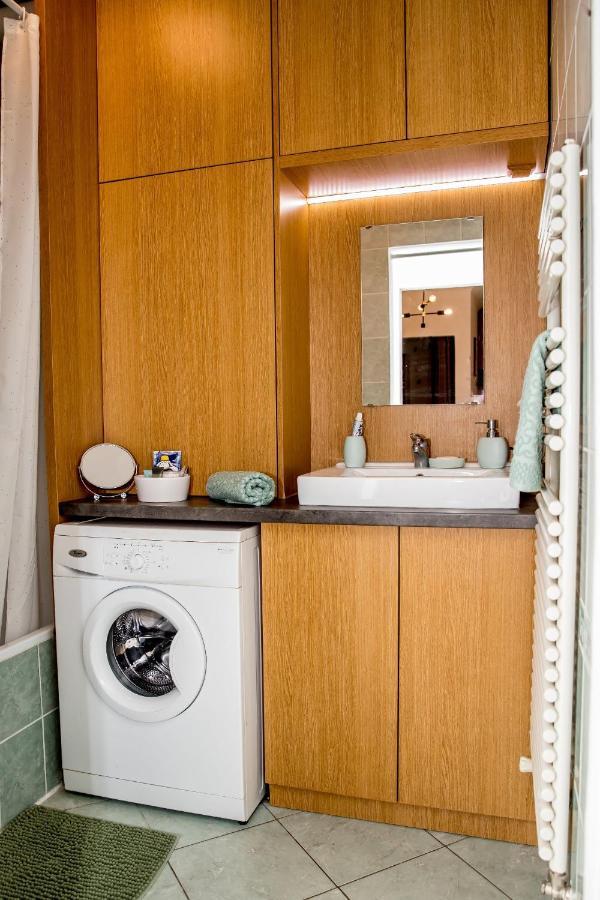 Rose Gold Apartment ซาลาแอแกร์แซค ภายนอก รูปภาพ