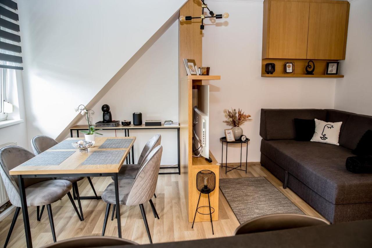 Rose Gold Apartment ซาลาแอแกร์แซค ภายนอก รูปภาพ